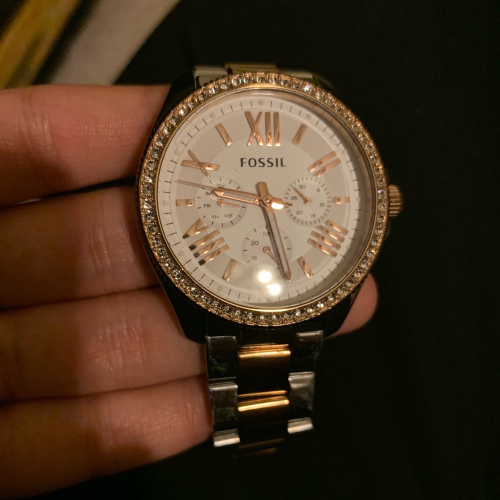 FOSSIL WATCH - Picture 2 of 6